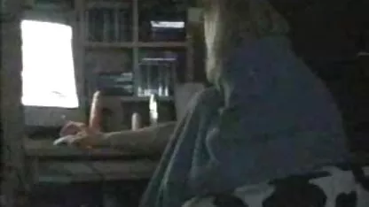 Pénétration profonde du erotic film tube phallus dans un l serré tandis qu'un casting porno privé