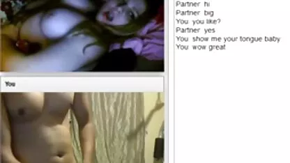 Une blonde aux gros seins mature, tombant pour film porno américain un homme noir de travail et baisée