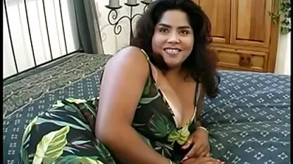Chubby Ira laisse son petit ami, Eh bien, presque film xxx hd tout :)