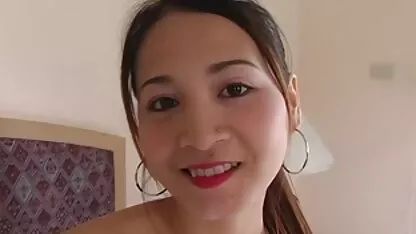 Pornstar bleuets en costumes traditionnels porno a lecole