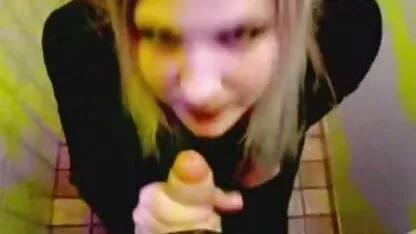 Une femme au foyer mature regarder du porno et demander à un homme noir comme un film porno black gratuit enculé cool