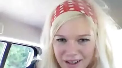 Blond masturber avec torride porno portugais jouets après obtenir nu
